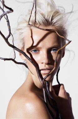 thebeautymodel:  Ginta Lapina by James Houston