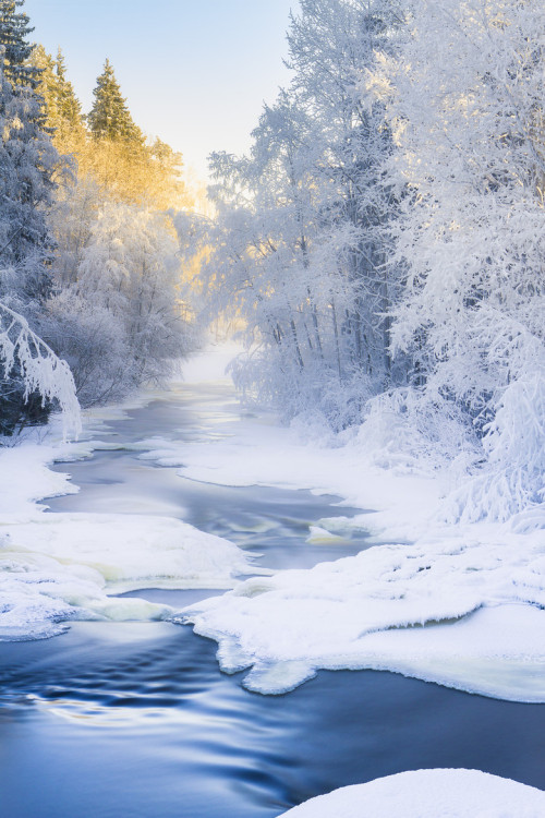 mystic-revelations:Winter River By Ilari Lehtinen