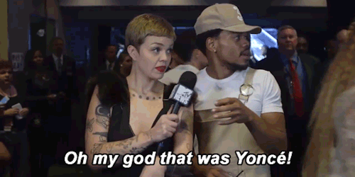 darkestnighthour: Beyoncé interrupts Chance the Rapper during a backstage interview