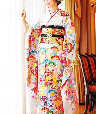 Porn photo ichinitsuite:   Furisode (振袖) is a style