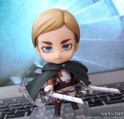 New images of Good Smile Company’s upcoming Erwin Nendoroid - finally colored!!ETA: Added more images! Release date is currently set for January 2018.ETA #2: Added additional image of Erwin sans arm!More details are available here at @snkmerchandiseMore