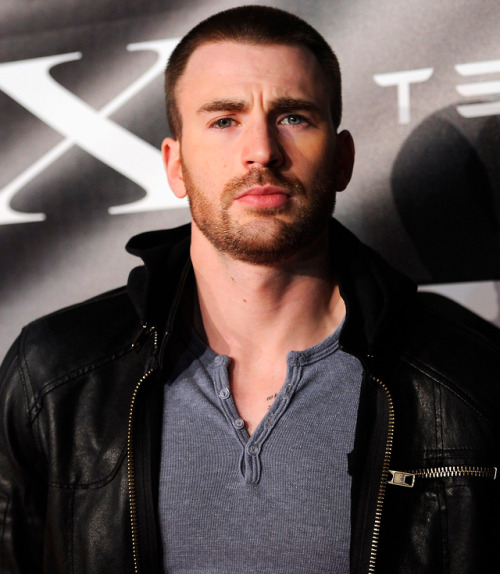 Chris Evans at a Tesla event, 2012