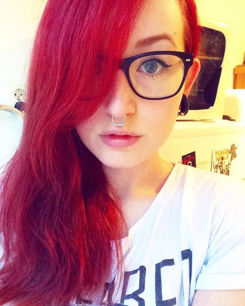 ultraunnoetig: The truth is that Im all fucked up like you… #selfie #girlswithredhair #redhai