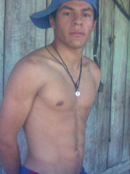 luis2013zn: machosargentinos: Eduardo, agricultor.  Formosa.  Si tenes skp escribime luis2