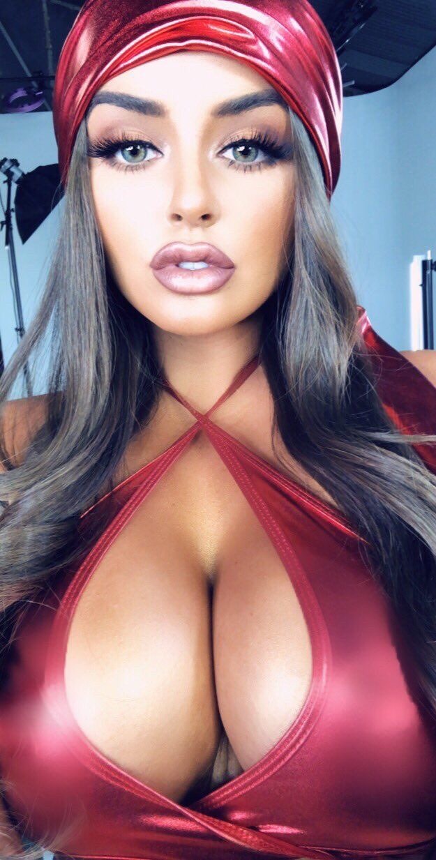 abigailratchfordfanpage:❤️❤️❤️