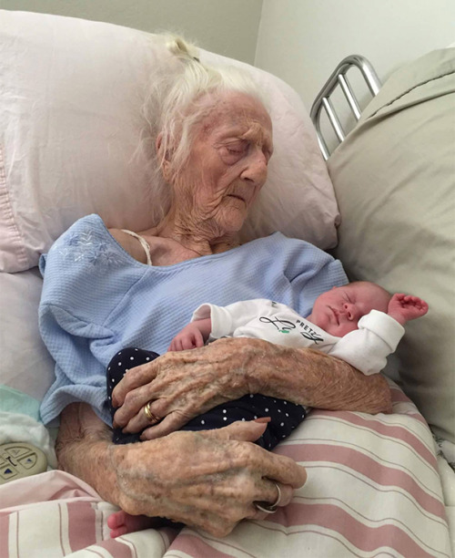 101-Year-Old Meets Newborn Great-Granddaughter Before Dying Days Later