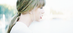 blackcanarys-movedblogs-deactiv:taylor swift + colours