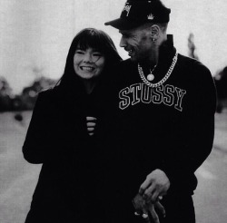 seeszarun:  Bjork and Goldie …the original power couple .