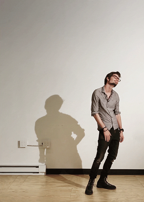 ohthentic:  littlelimpstiff14u2:  Romain Laurent some new ( Loop Portraits )   