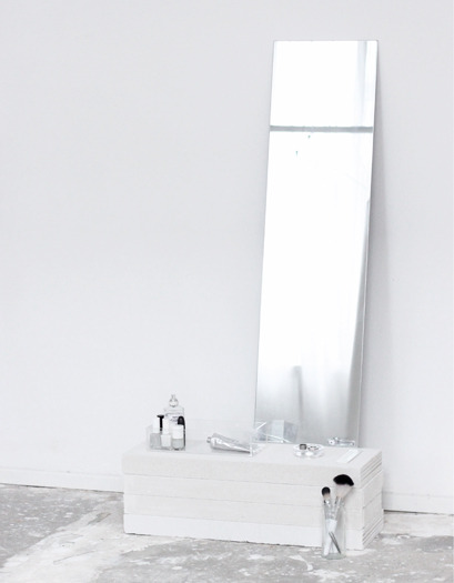 i-love-aesthetics:  Love Aesthetics / DIY industrial vanity 