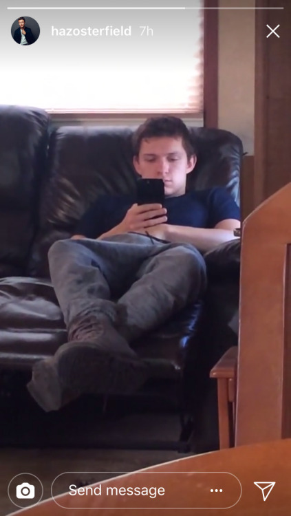 tomhollandisdaddy:  lover-r:  gay culture is sitting in a chair and immediately finding a way to get your feet off the floor   