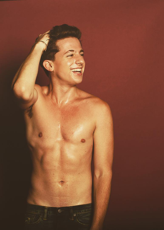 itsalekzmx:  Charlie Puth 