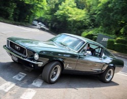 Mustang Legendary Machine.