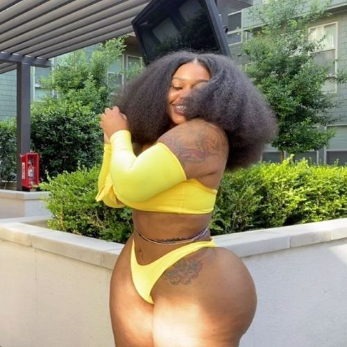 west-african-pussy:  Mya Curvz in the buildinggggg
