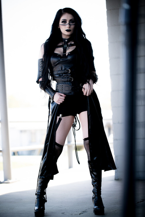 gothicandamazing: Model: TheBlackMetalBarbiePhoto: Luke Guinn PhotographyGauntlet/Corset: Leatheroti