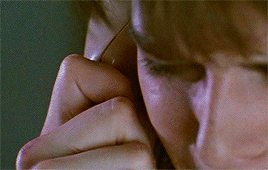 filmgifs:  What’s your favorite scary movie?Scream (1996) dir. Wes Craven