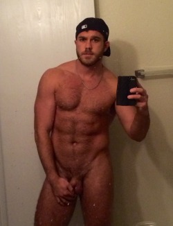 guyswithiphones-nude:  Guys with iPhones http://ift.tt/1bHkUpB