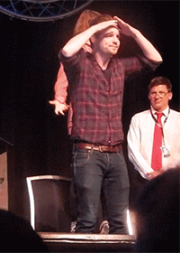 moose-cockblock:  Finn’s impression of Loras when Renly died - RingCon 2013 (video)