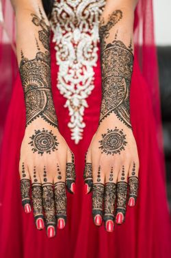 beautifulsouthasianbrides:  Photo by:Indy