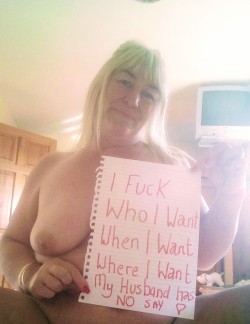 ukfuncouple50:  My slutty hotwife Jane telling you all just how it is.  Would love to do het than