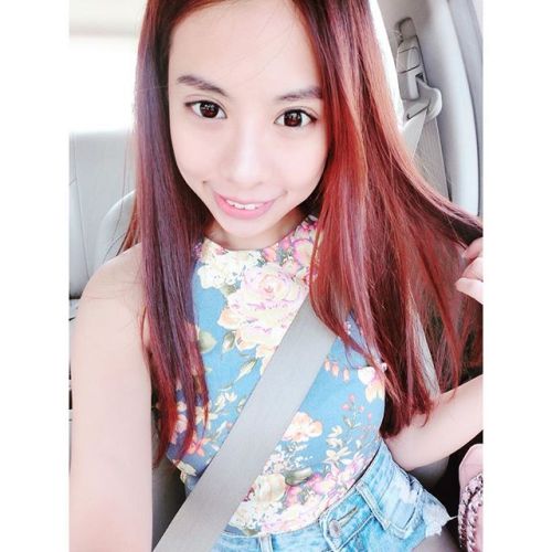 jessiexxxgirlt: 也該是時候顧顧國內市場了 哥哥弟弟們好!selfie! 好美呀