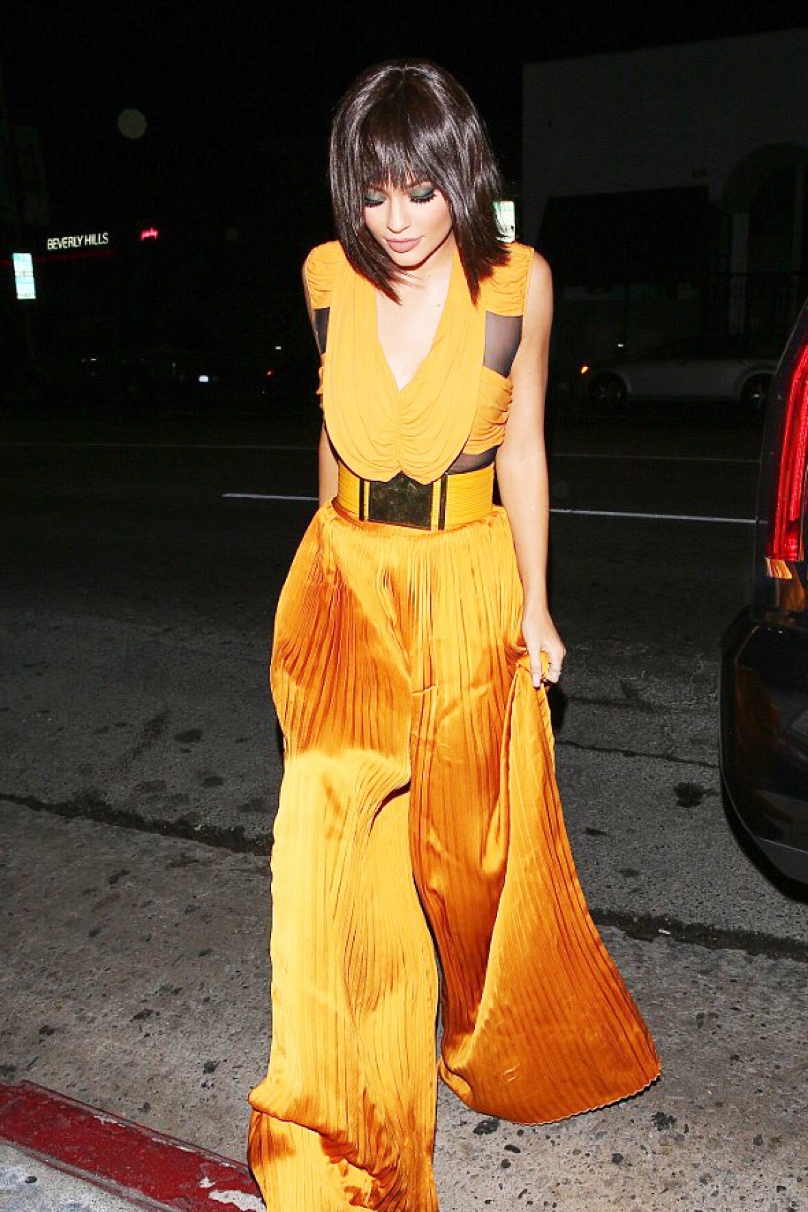 loudislove:  Kylie Jenner night out in LA (Nov. 2)