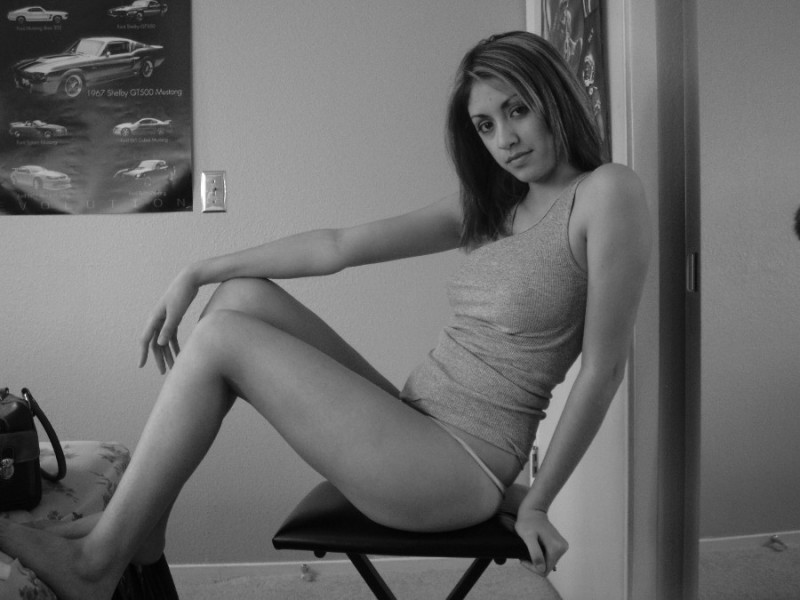 myusmc:  Sexy girl in cammies 