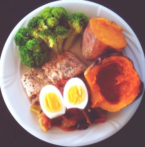 thefoodarchivist:Salmon, day-fresh egg, squash/sweet potato, ratatouille and steamed broccoli