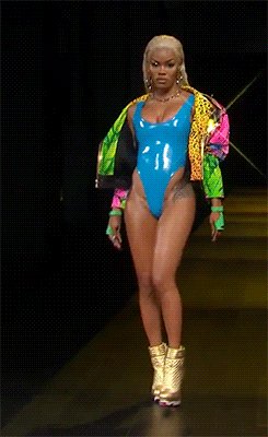betterthankanyebitch:  Teyana Taylor walks the runway for The Blonds fashion show