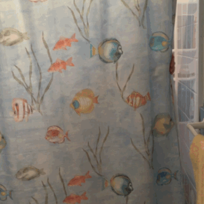 amyswimp:  onesmokinhotwife:  Tah Dah…… Welcome to Monday 🚿  Breathtakingly