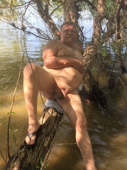 loslunasbighorn:  Grand Prairie, Texas biker daddy