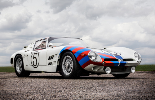 vintageclassiccars:  1964 Iso A3/C Competition Berlinetta won at Sebring 24 hours - a Bertone design -  lovely shit. 