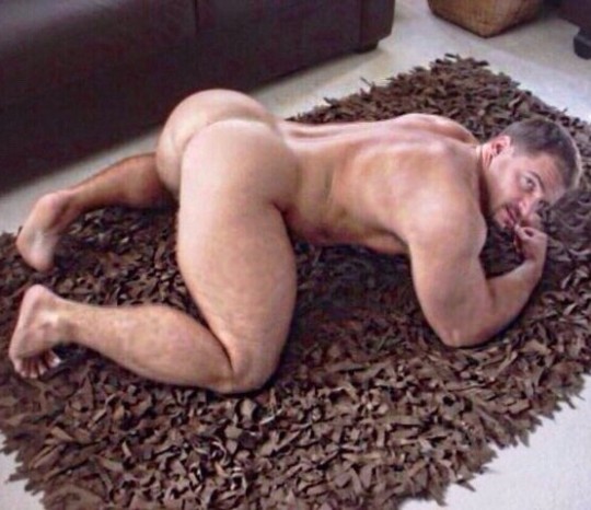 buttsnthighs:  