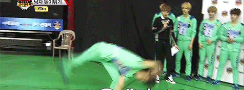 sasshun:  Tao showing everyone that even if he missed the high jump he can still wushu their asses off 