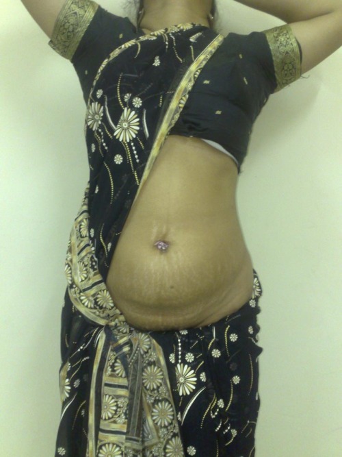 prythm:  Desi Aunty in Black Saree - Part 1/3 Follow http://prythm.tumblr.com/ for more… KIK: Prythm