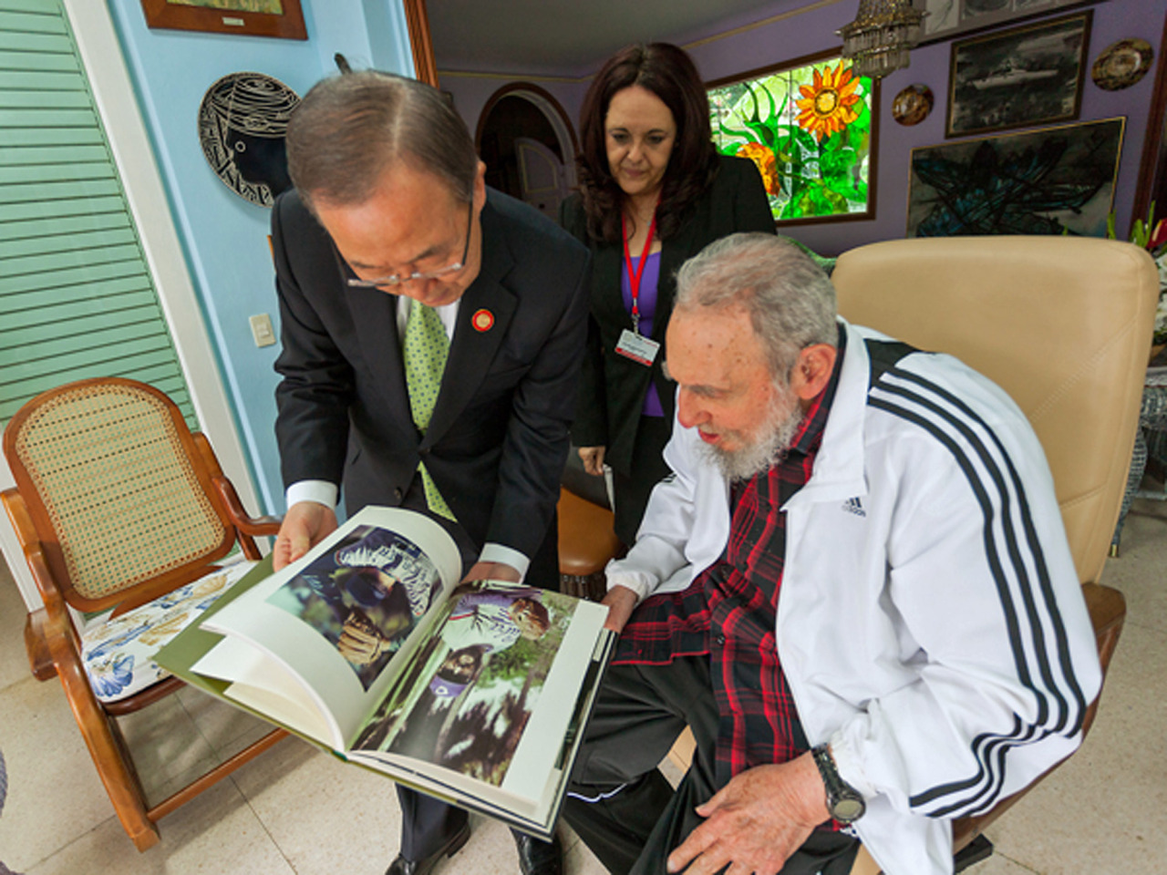 El líder de la revolución cubana, Fidel Castro, pese a sus 87 años, se encuentra lúcido y activo. Esta semana, durante la cumbre en La Habana de la Comunidad de Estados Latinoamericanos y Caribeños (CELAC) mantuvo una inusual agenda, en donde recibió...