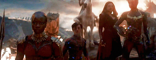 happywanda:  # head cheerleader thor