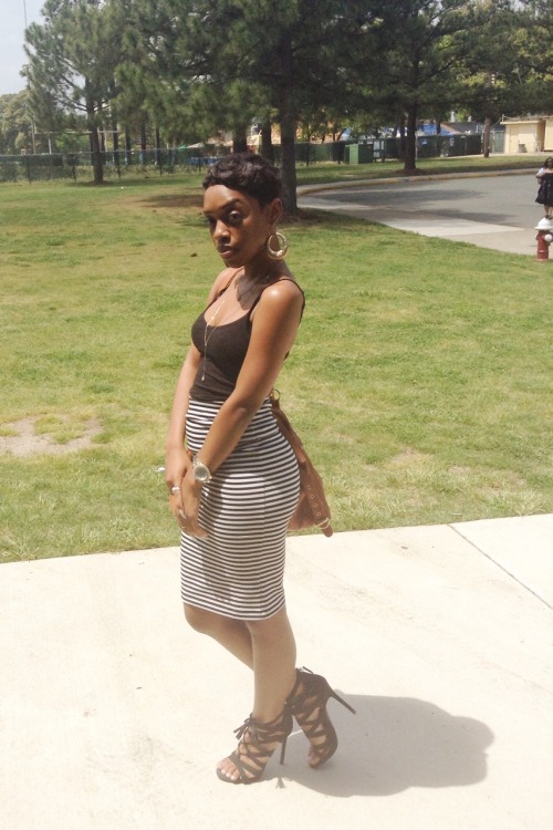 mindoftheunkind:  I don’t like when others take pics for me. They don’t know my angles 😂