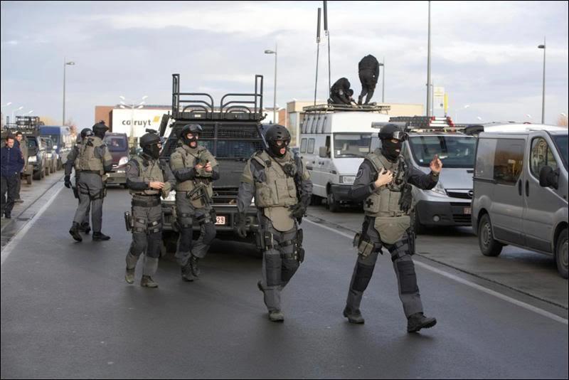 opdownrange:  French Federal Police in their raid SUVs.