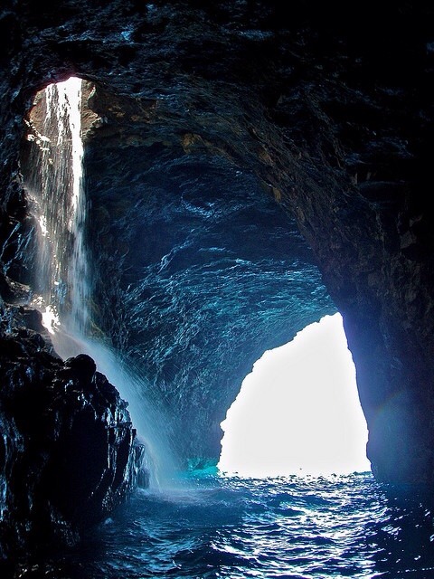 theaestate:  Blue Grotto - Isle of Capri 