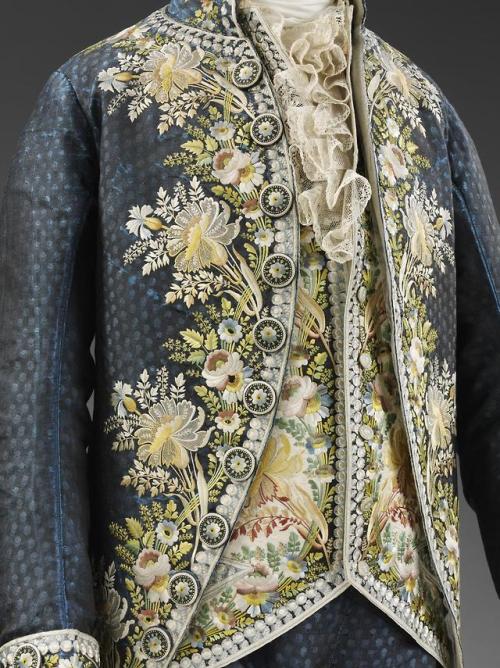 Formal Ensemble, Victoria and Albert Museum, London.