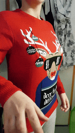lilylabouche:  Am I finally on the naughty list Rudolph? 🦌