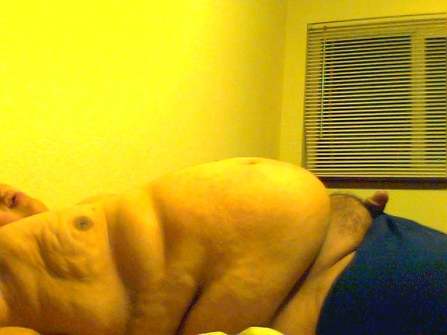 chubbysubboiislut:I’m done exploring myself. I want to explore someone else, and