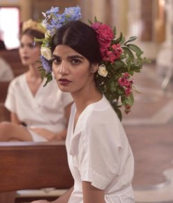 people-look-like-this:  Bhumika Arora backstage at Dolge &amp; Gabbana Alta Moda Fall/Winter 2016  