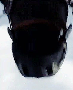dinheiro-pra-todo-mundo:  completelytwitterpated:  Gift of the Night Fury x How To Train Your Dragon 2   O.O 