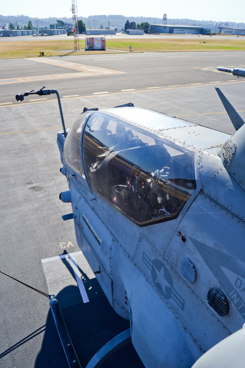 rocketumbl:  AH-1Z