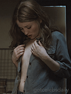 gotcelebsdaily:Emily Browning | Sleeping Beauty (2011)