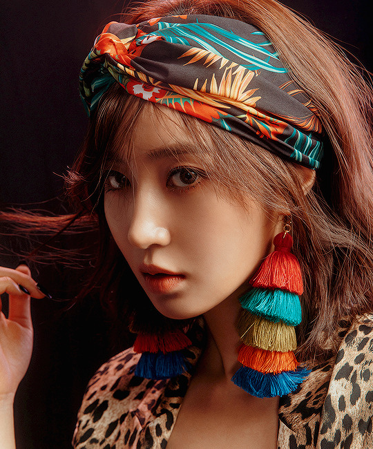 femaleidols:yuri the first mini album ’the first scene’ teaser photo