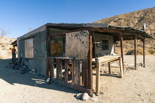 Would you spend a night in an old dilapidated cabin in the desert? #optoutside #overland #4x4 #jeepj