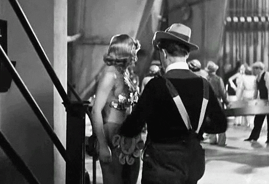gingergirl33:  barbara-stanwyck:  Ginger Rogers in Gold Diggers of 1933  …you could